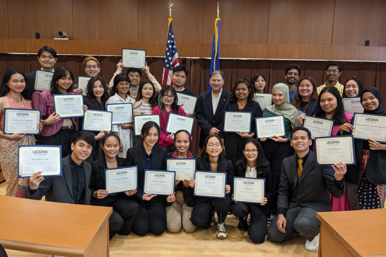 YSEALI students with their certificates